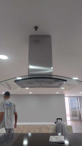 Instalação de Coifa de Ilha